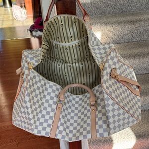 Stylish Checkered Tote Bag - Cream and Tan